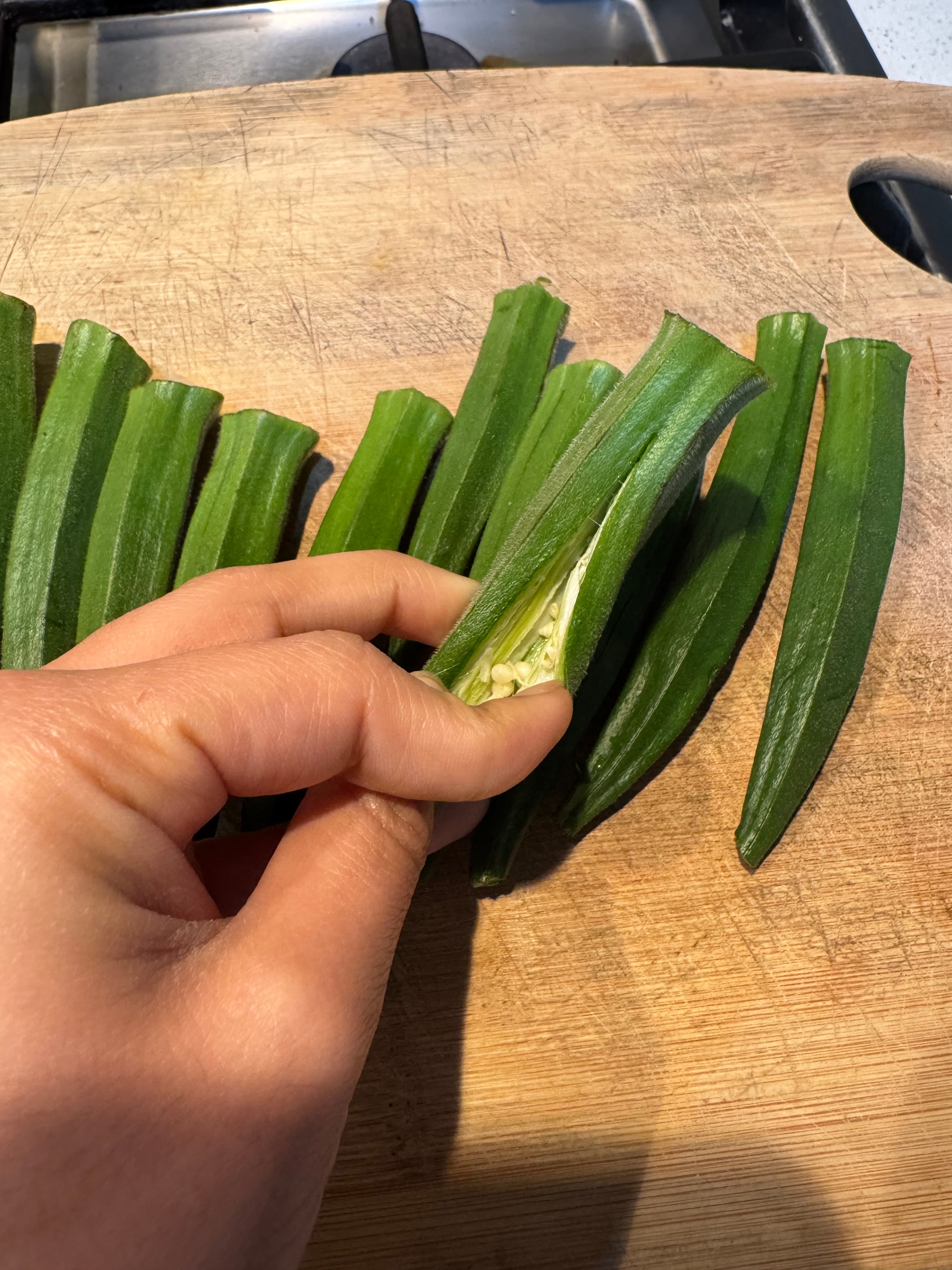 Open the slit to make room for the podi.